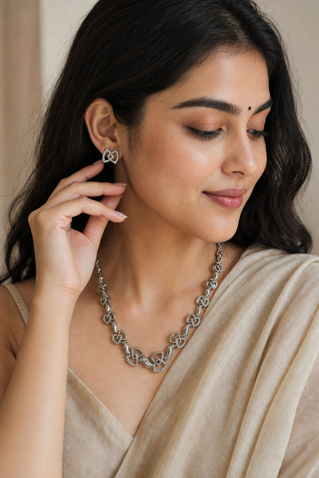 Interlocking Hearts Silver Necklace & Earrings Set with CZ - 1320_model
