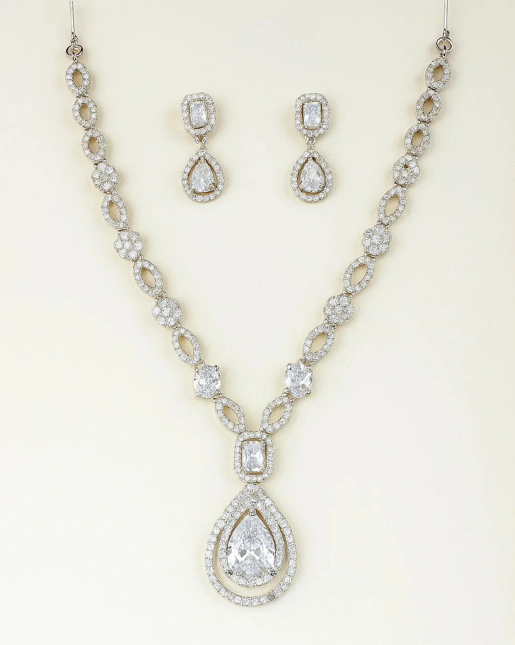 Twilight Radiance Necklace Set