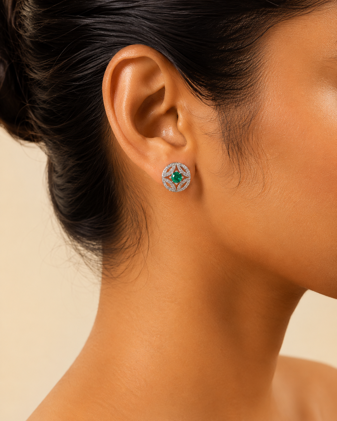 Silver Emerald Green Round Stud Earrings