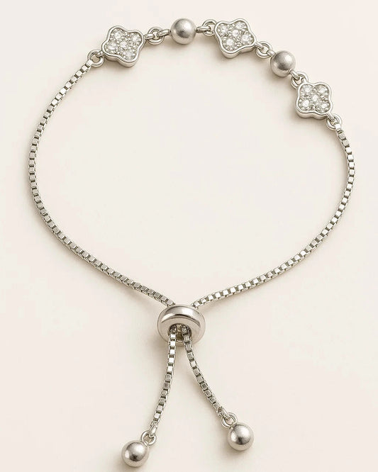 Adjustable Clover Charm Bracelet in Silver