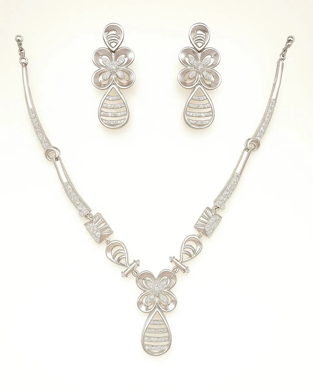 Bloom Silver Necklace Set
