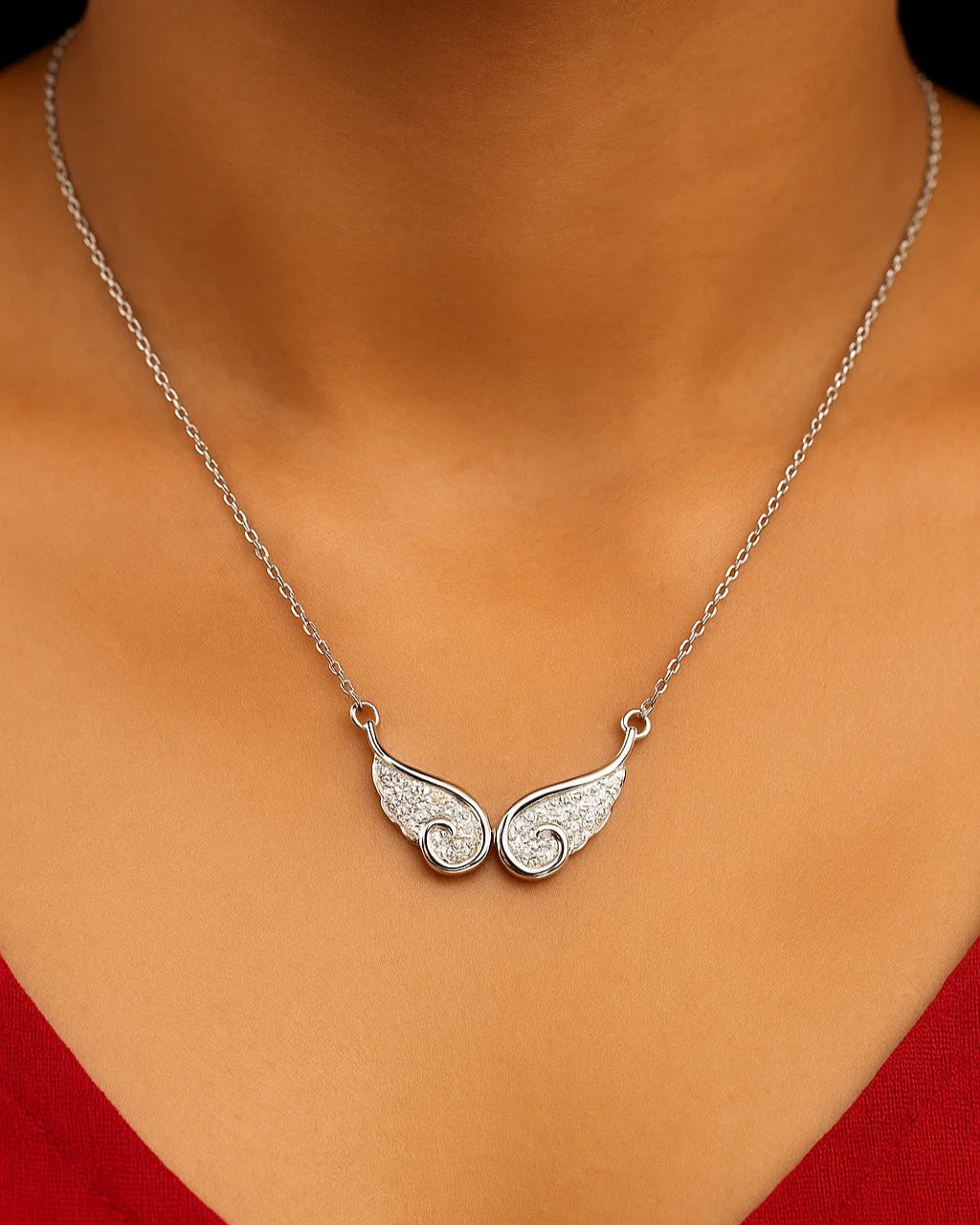 latest silver necklace for women​