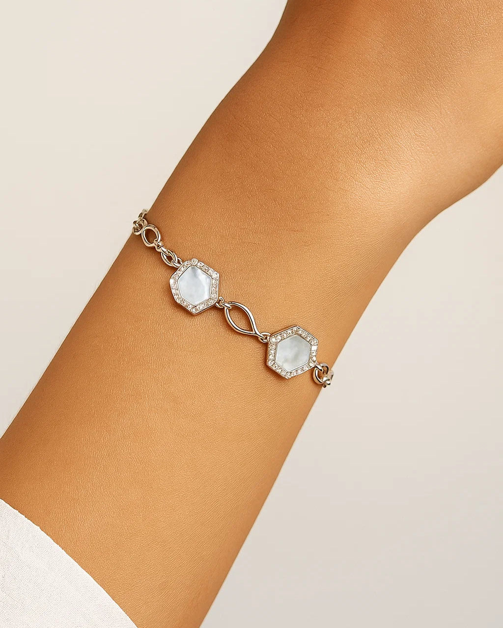 silver bracelet​ for women online